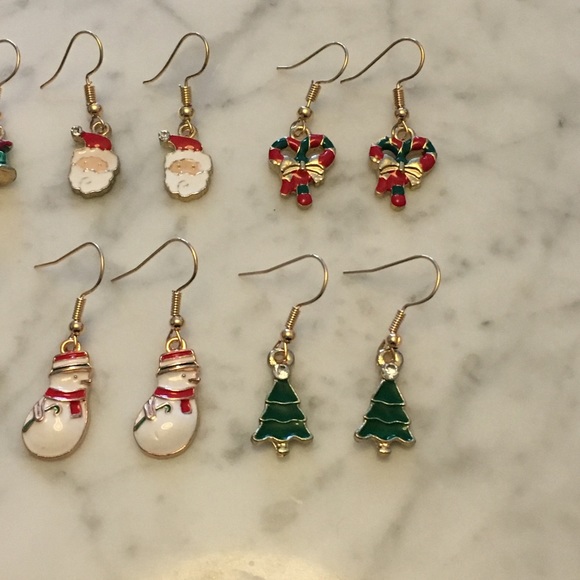 Christmas Earrings Bundle 🎅🏼🎄⛄️❄️ - Picture 3 of 14